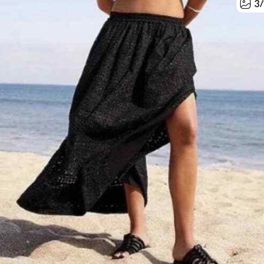 J. Crew Black Eyelet Elastic Waistband Gathered Skirt Size XS Festive